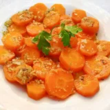 plato de zanahorias aliñadas a la moruna