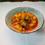 alcachofas-con-verduras-estofadas