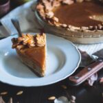 trozo de tarta de dulce de leche