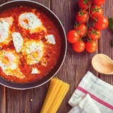 sartén de tomate frito casero