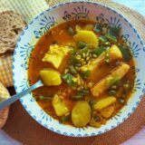patatas con arroz y bacalao