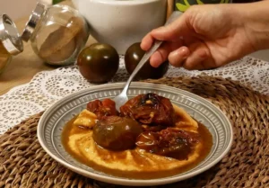 emplatamos la crema de alubias con los tomates tiernos